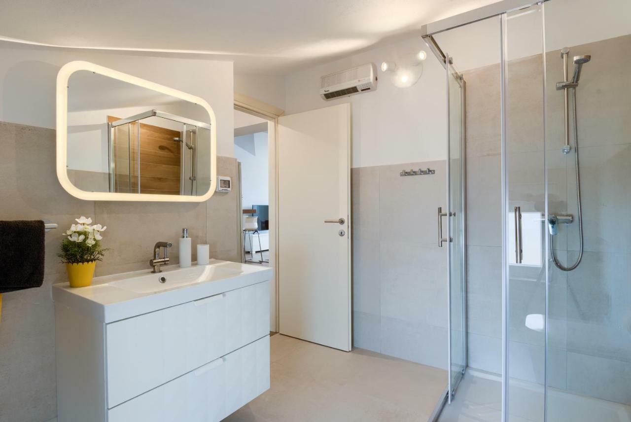 Apartments Dream In Arena 2 Pula Center Free Parking Luaran gambar