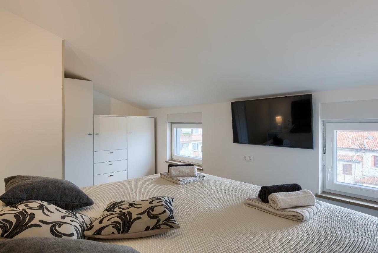 Apartments Dream In Arena 2 Pula Center Free Parking Luaran gambar
